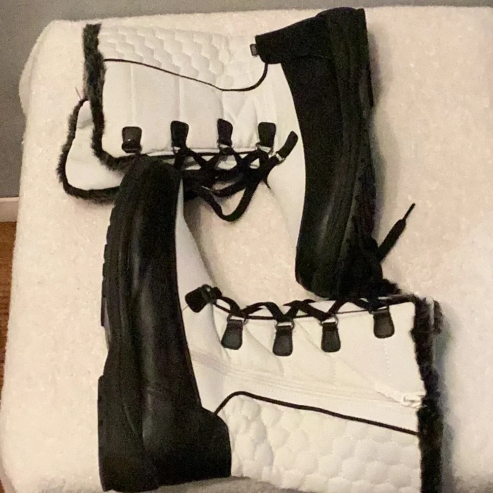 Totes Women's Winter & Rain Boots - Black and White - Picture 3 of 12